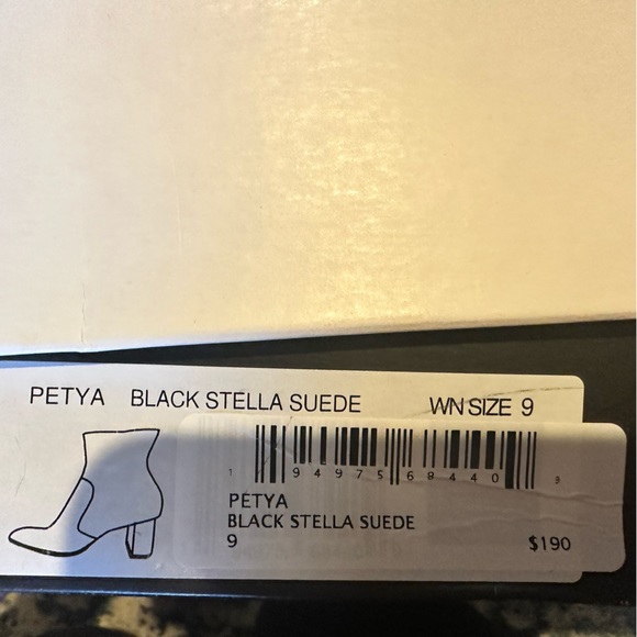 Dolce Vita Black Suede boots - Picture 8 of 8